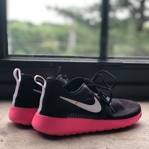 Girl's Nike Running Shoes